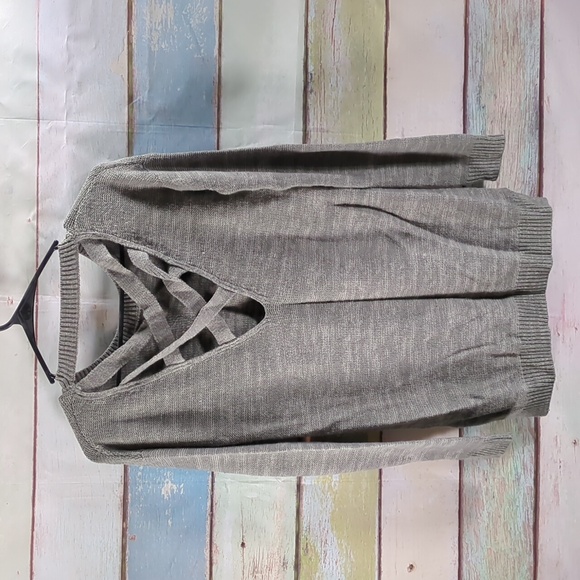 Love by design Gray Sweater - Picture 2 of 5